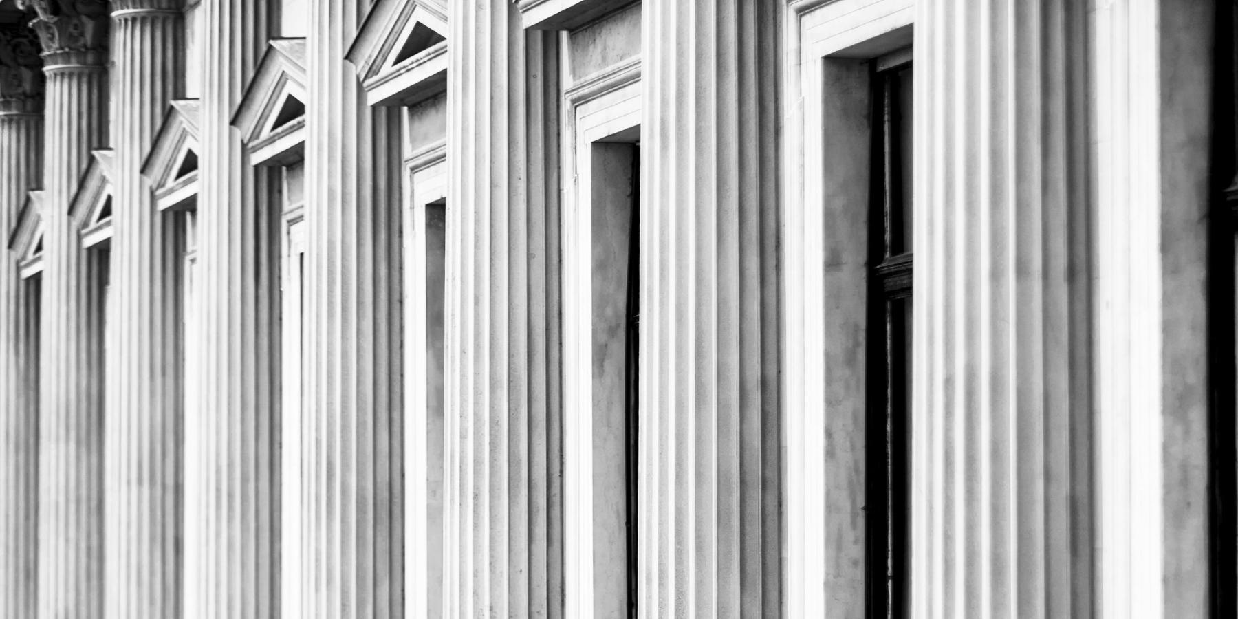 Moorfields pillars